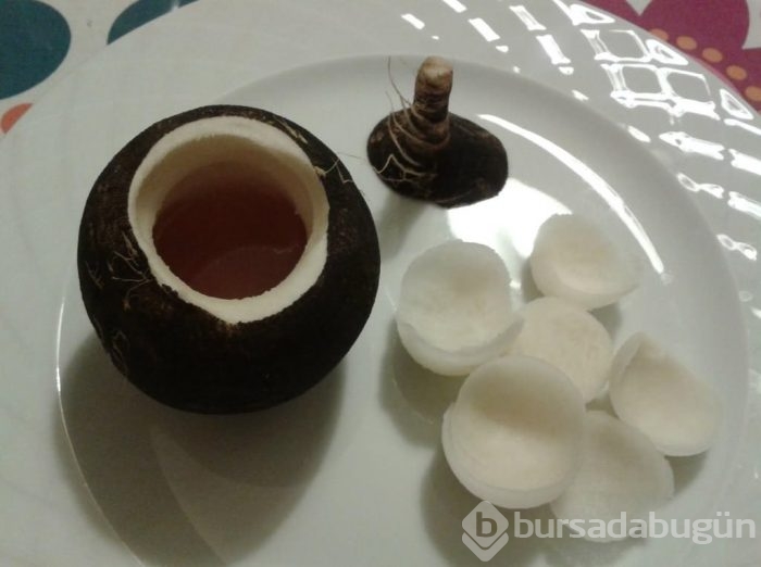 Siyah turpla balı karıştırın!
