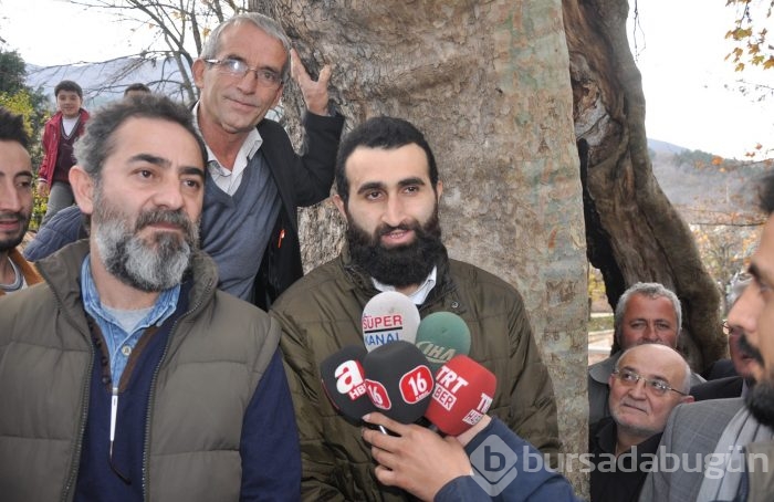 Diriliş ekibi Bursa Geyikli Baba'nın huzurunda	