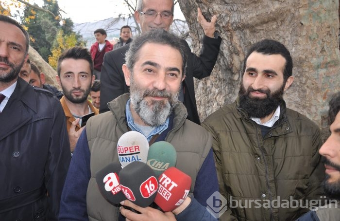 Diriliş ekibi Bursa Geyikli Baba'nın huzurunda	
