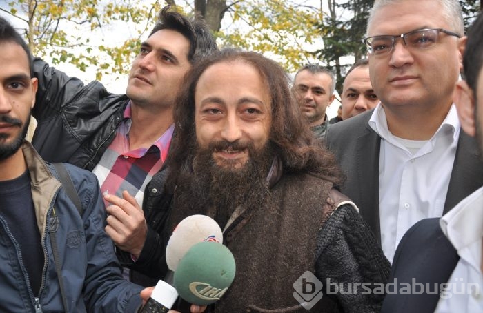 Diriliş ekibi Bursa Geyikli Baba'nın huzurunda	