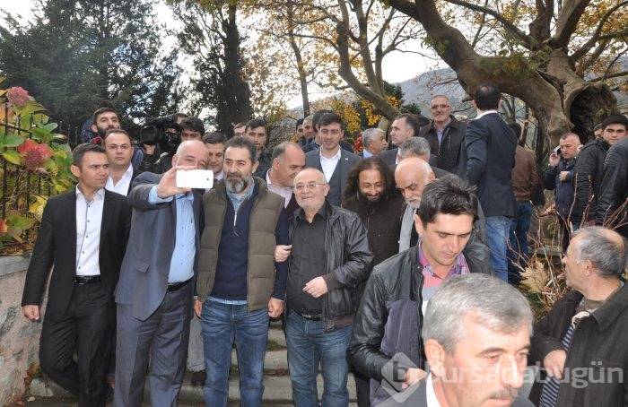Diriliş ekibi Bursa Geyikli Baba'nın huzurunda	