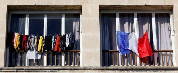 Paris'te herşey bayrak oldu