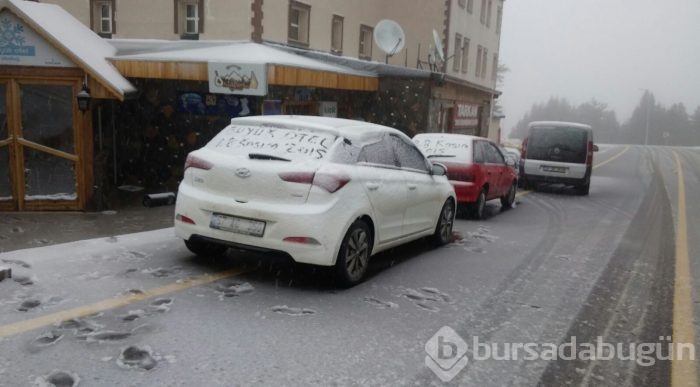 Bursa Uludağ'a mevsimin ilk karı yağdı	