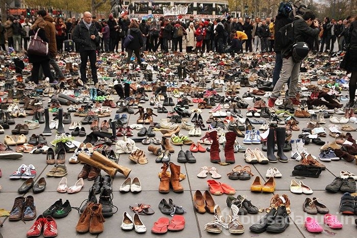 Paris'te COP21 gösterisi
