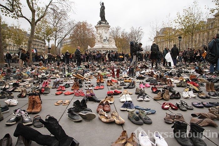 Paris'te COP21 gösterisi