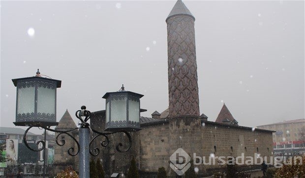 Yurttan kar manzaraları