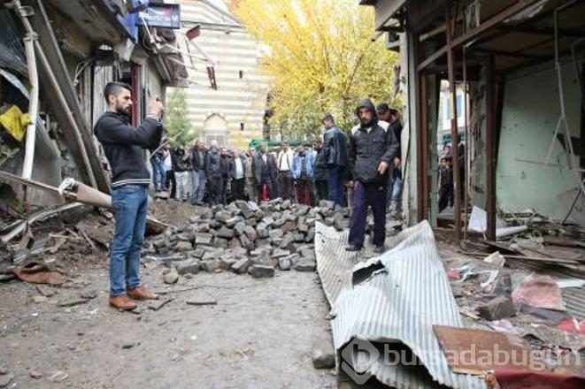 Tahir Elçi'nin öldürüldüğü yerde boş kovanlar hala duruyor