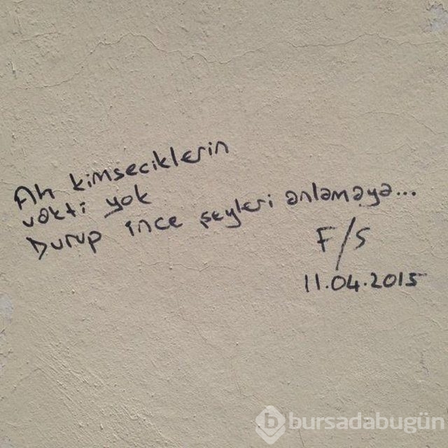 Şiir sokakta fırtınası
