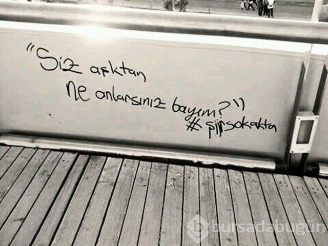 Şiir sokakta fırtınası