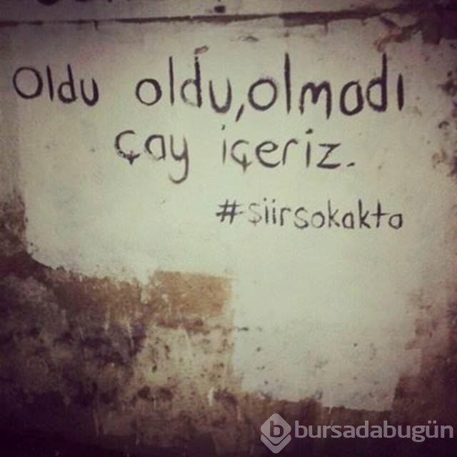 Şiir sokakta fırtınası