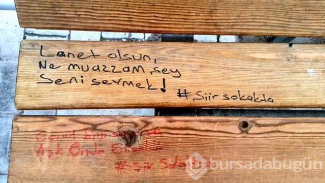 Şiir sokakta fırtınası