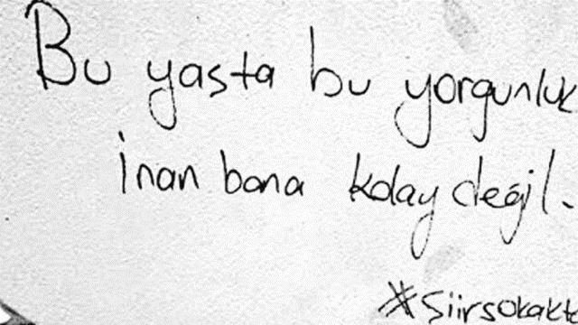 Şiir sokakta fırtınası