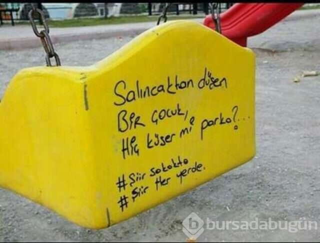 Şiir sokakta fırtınası