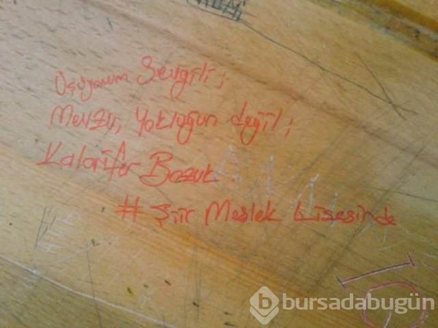 Şiir sokakta fırtınası