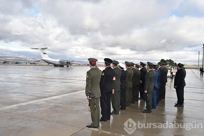 Rus pilotun cenazesi ülkesine gönderildi