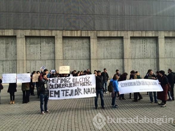 Türkiye tutuklanan Dündar, Gül ve öldürülen Elçi için eylemde