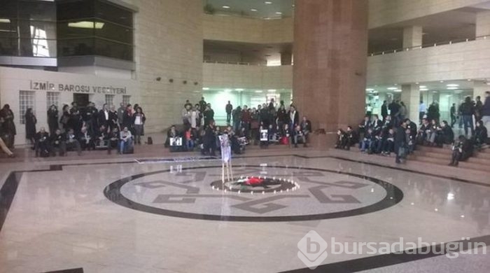 Türkiye tutuklanan Dündar, Gül ve öldürülen Elçi için eylemde