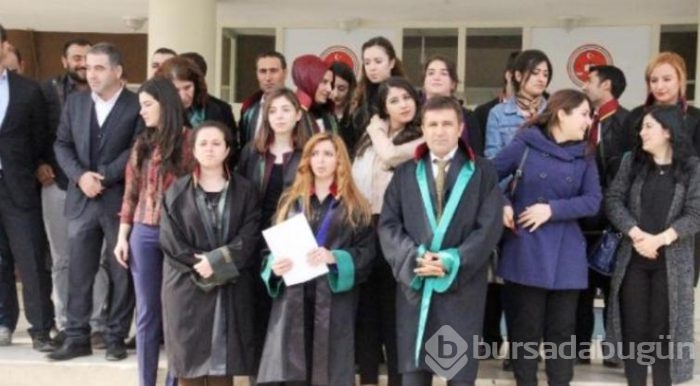 Türkiye tutuklanan Dündar, Gül ve öldürülen Elçi için eylemde