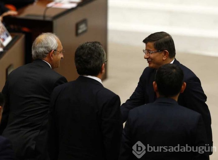 Başbakan kürsüden indi muhalefete gitti