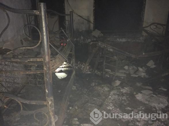 Diyarbakır'da Kuran kursunda yangın... İşte yangının çıktığı binanın içi