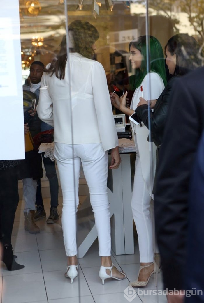 Kylie yeşile döndü