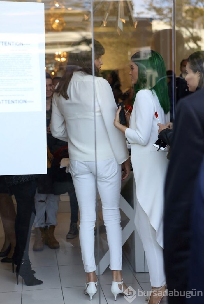 Kylie yeşile döndü