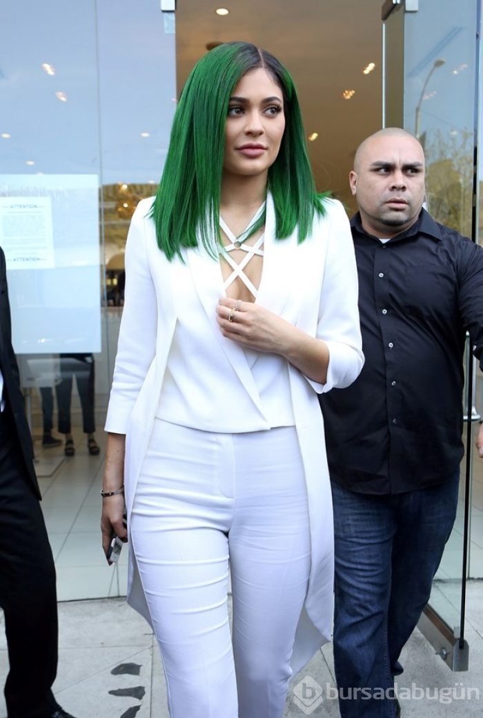 Kylie yeşile döndü