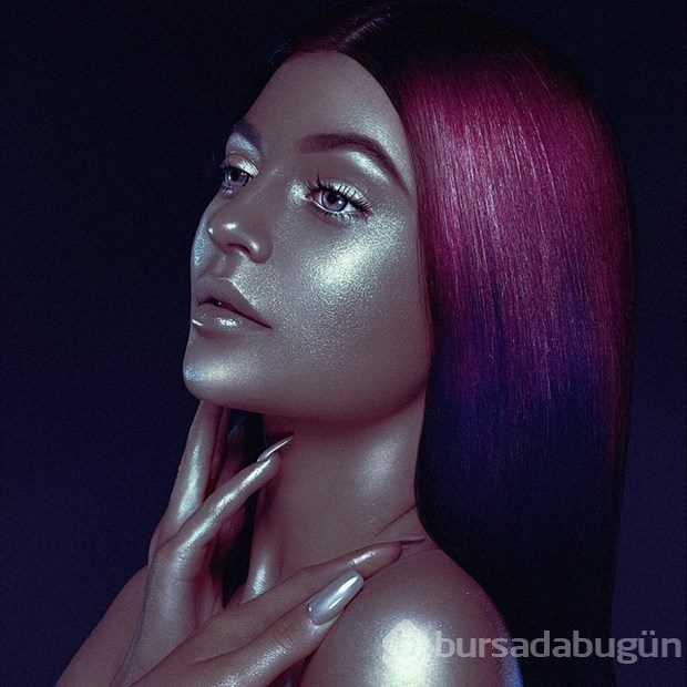 Kylie yeşile döndü