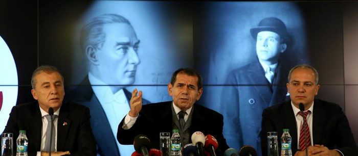 Dursun Özbek'i çok sert konuştu: "Sen kimsin?"