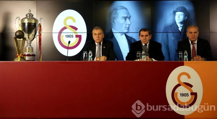 Dursun Özbek'i çok sert konuştu: "Sen kimsin?"