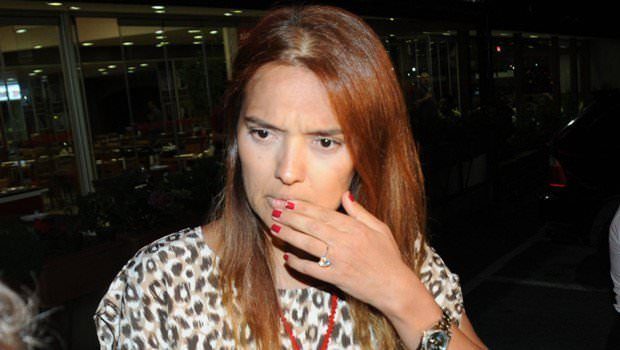 Demet Akalın'ın tek taşını gösterme merakı