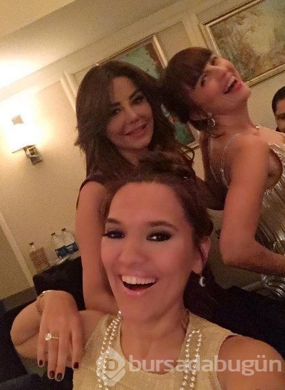Demet Akalın'ın tek taşını gösterme merakı