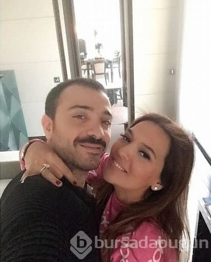 Demet Akalın'ın tek taşını gösterme merakı