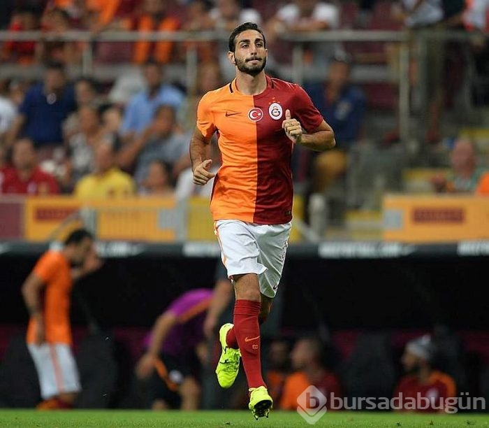 Mustafa Denizli neşteri vuruyor