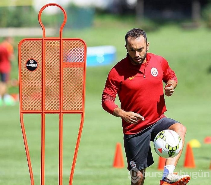 Mustafa Denizli neşteri vuruyor