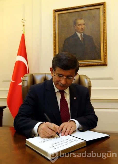 Liderleri imzalarından tanıyabiliir misiniz?