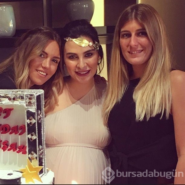 Neslişah Alkoçlar 'baby shower' yaptı