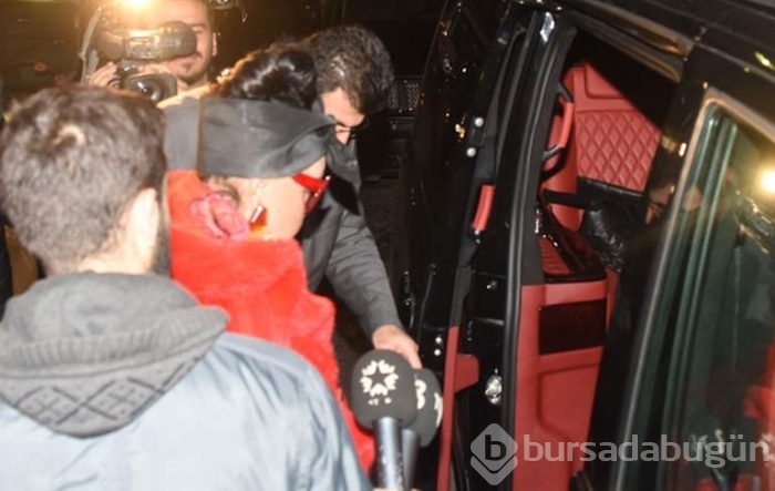 Bülent Ersoy'a şok protesto