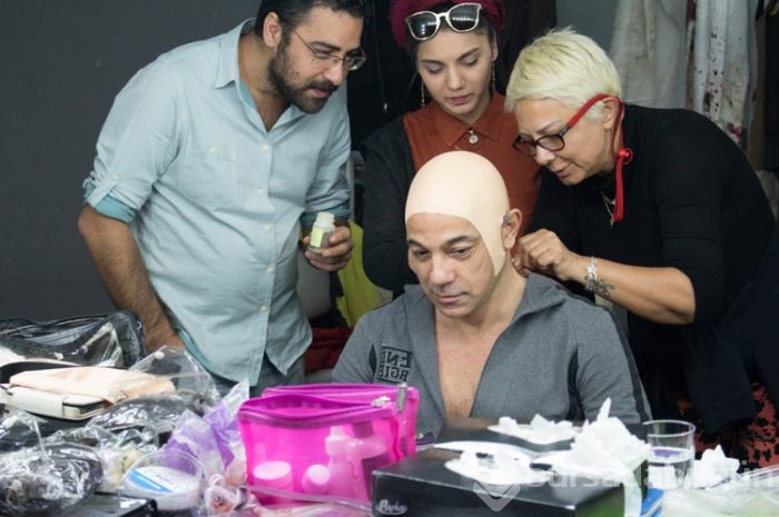 Ünlü oyuncu tanınmaz halde