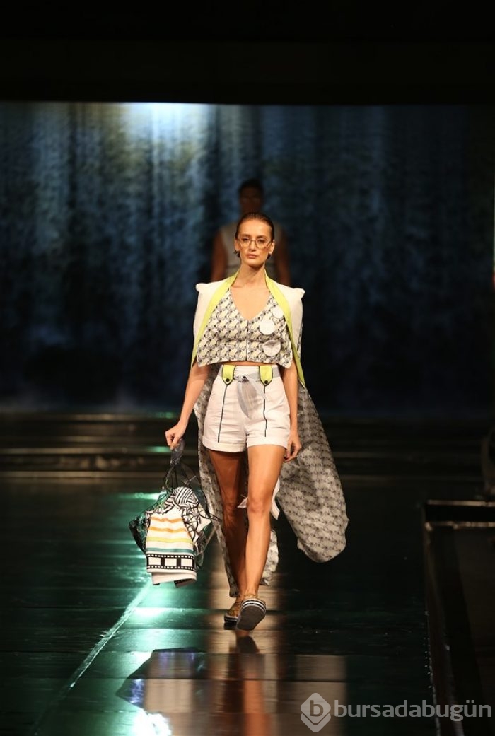 Transparan defile!