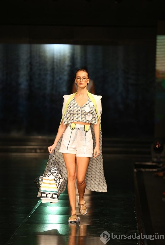 Transparan defile!