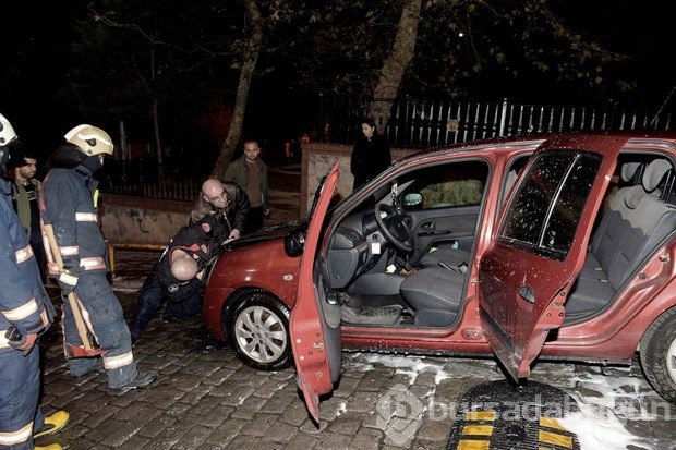 Beyoğlu'da 6 araç kundaklandı