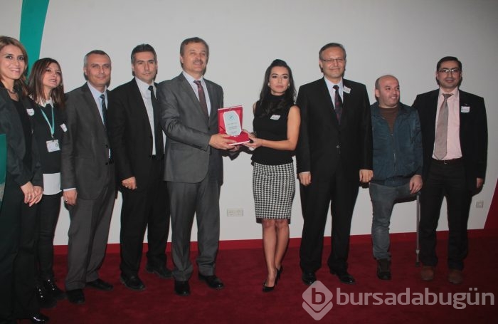 Tuğba Yurt'a çok anlamlı ödül...