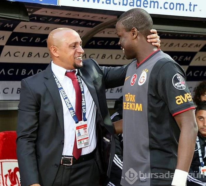 Eboue: Fenerbahçe'de oynarım