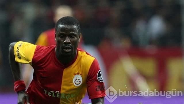 Eboue: Fenerbahçe'de oynarım