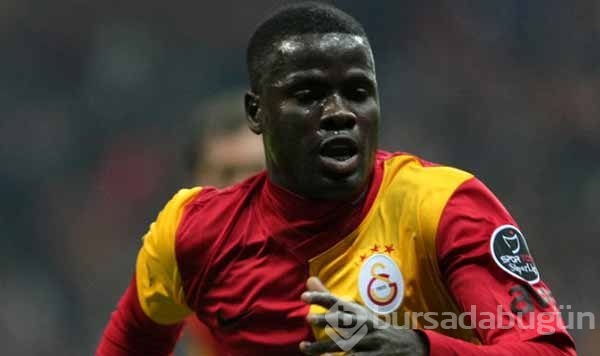 Eboue: Fenerbahçe'de oynarım