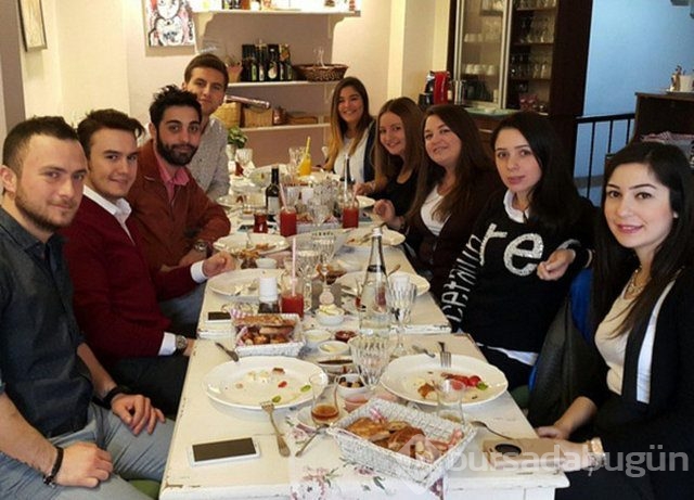 Mustafa Ceceli'nin eşi...
