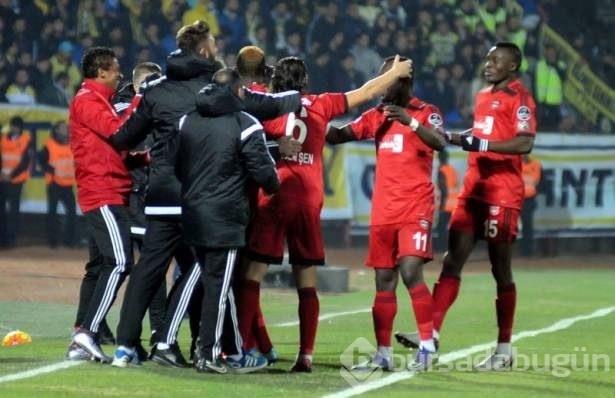 Gaziantep-Fenerbahçe maçından kareler
