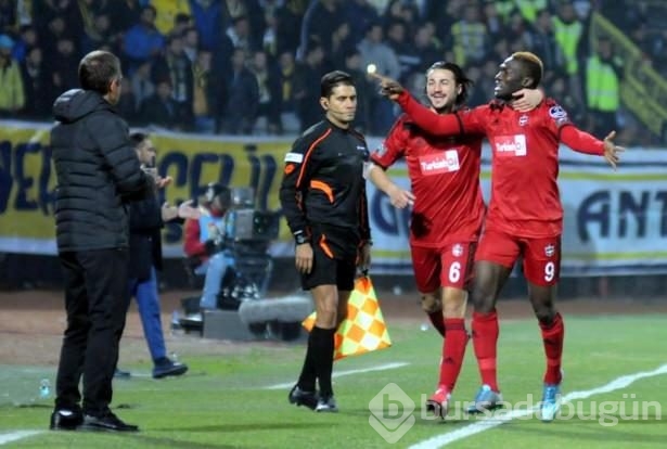 Gaziantep-Fenerbahçe maçından kareler