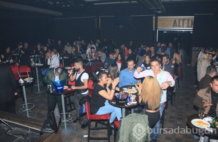 Klavuzum Karga,  Sezgincan ile coştu...